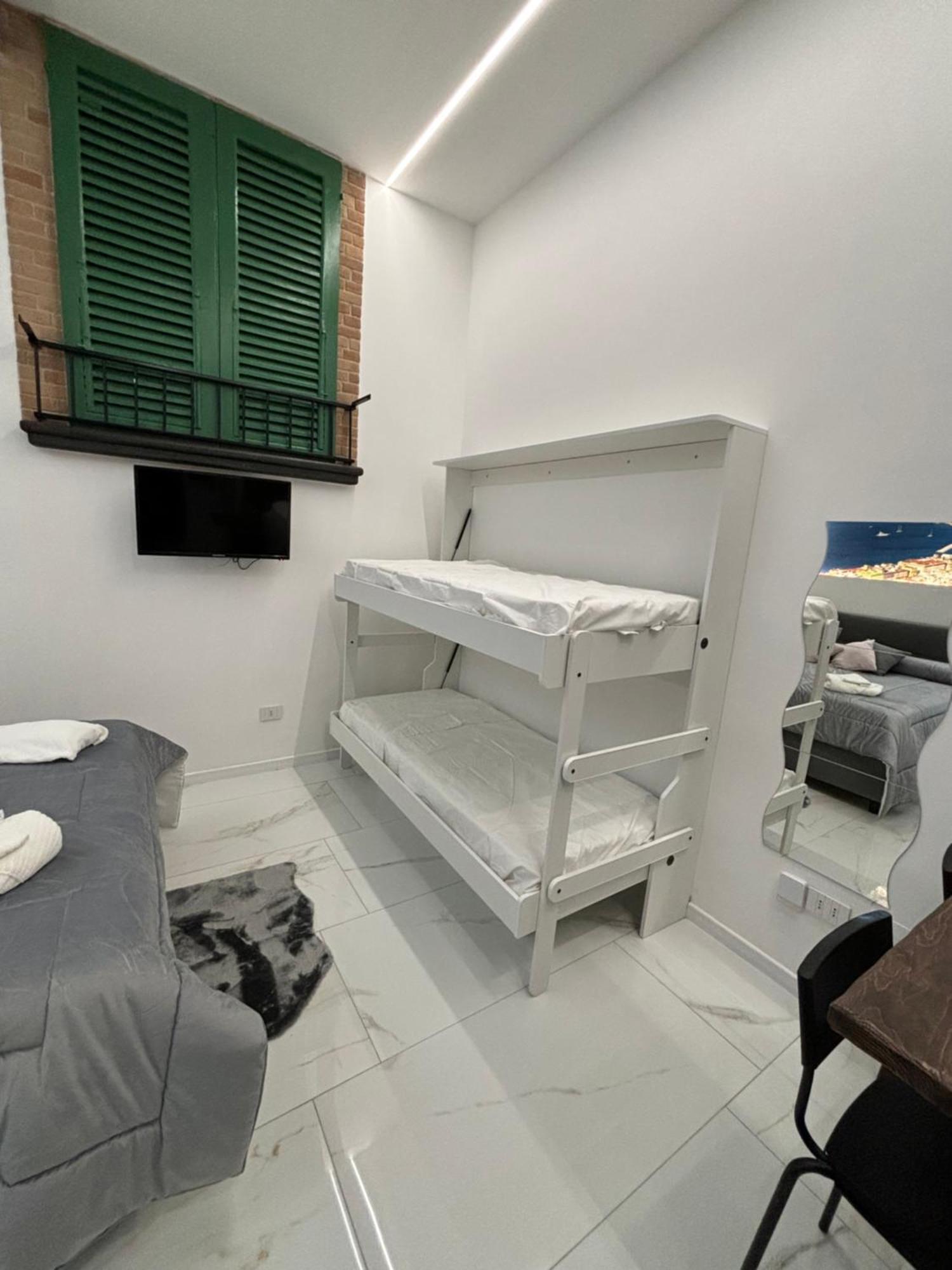 Briante House Bed and Breakfast Νάπολη Εξωτερικό φωτογραφία